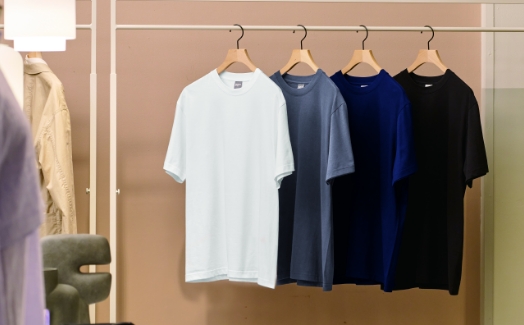 Tシャツ